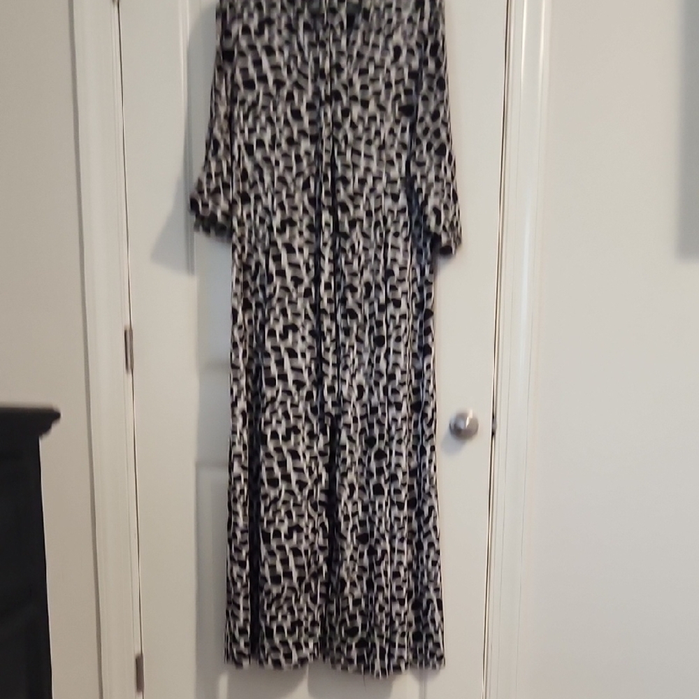 Casual Black and White Long Sleeve Sundress with Notched Collar